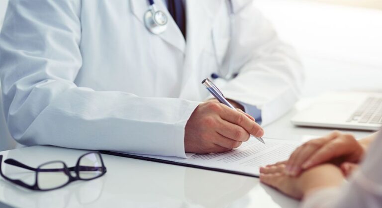 best cancer doctor in Lucknow